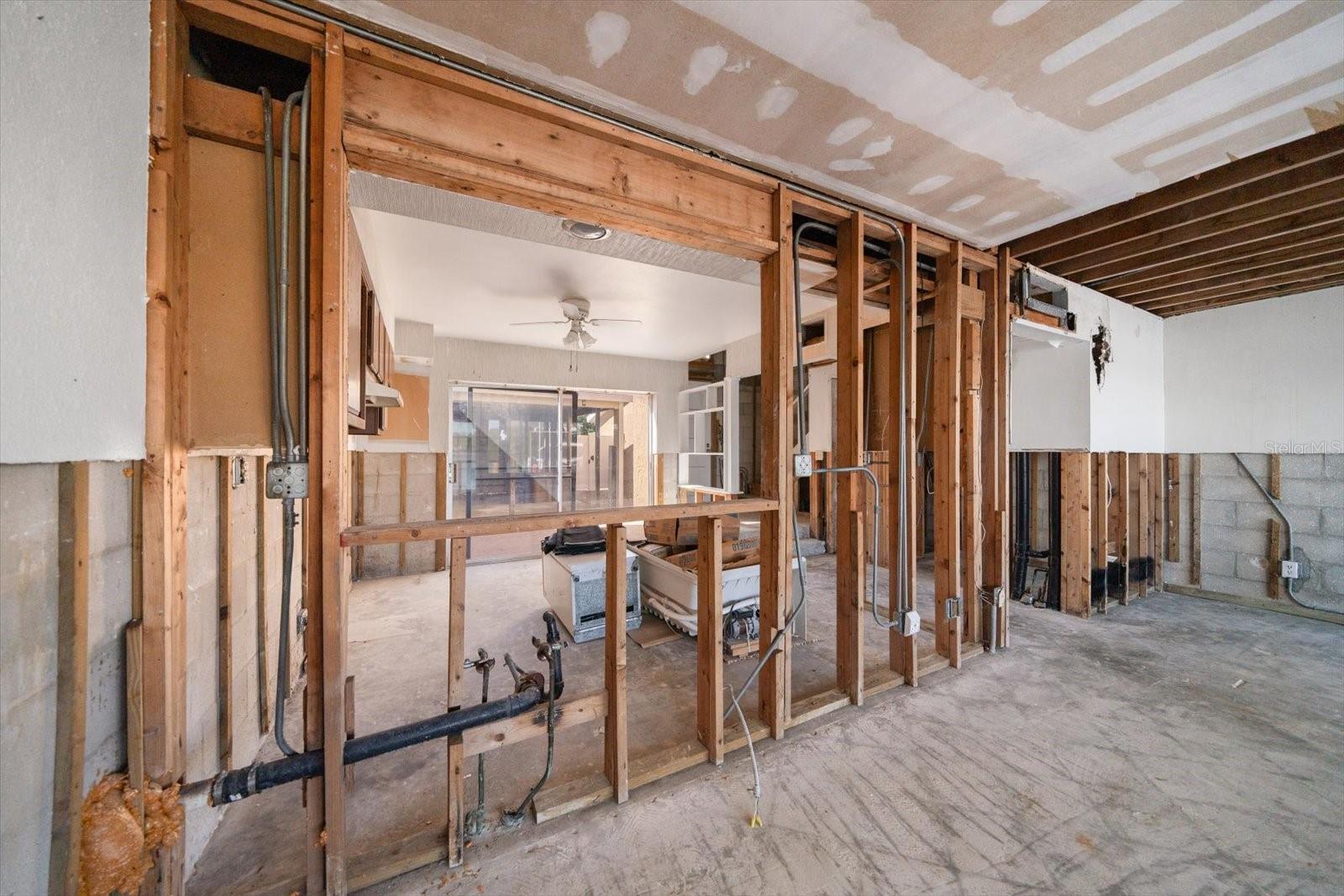 Image 10 of 43 For 829 Gulf Boulevard 107