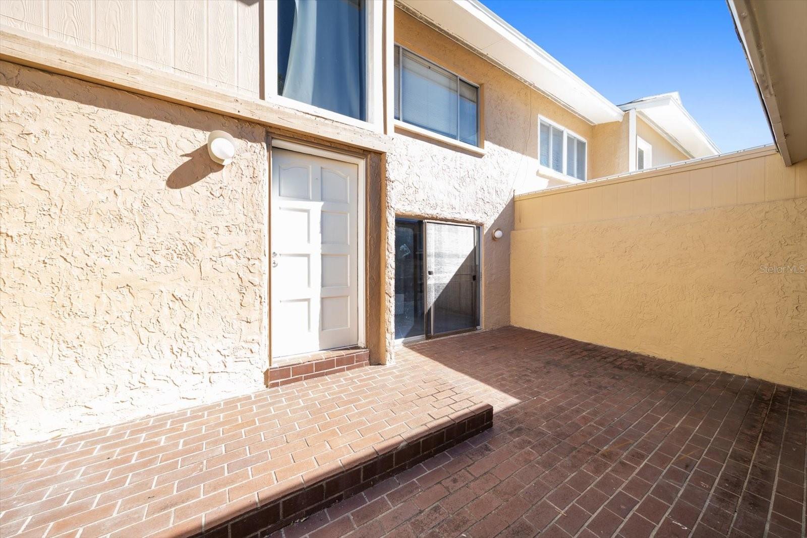 Image 23 of 43 For 829 Gulf Boulevard 107