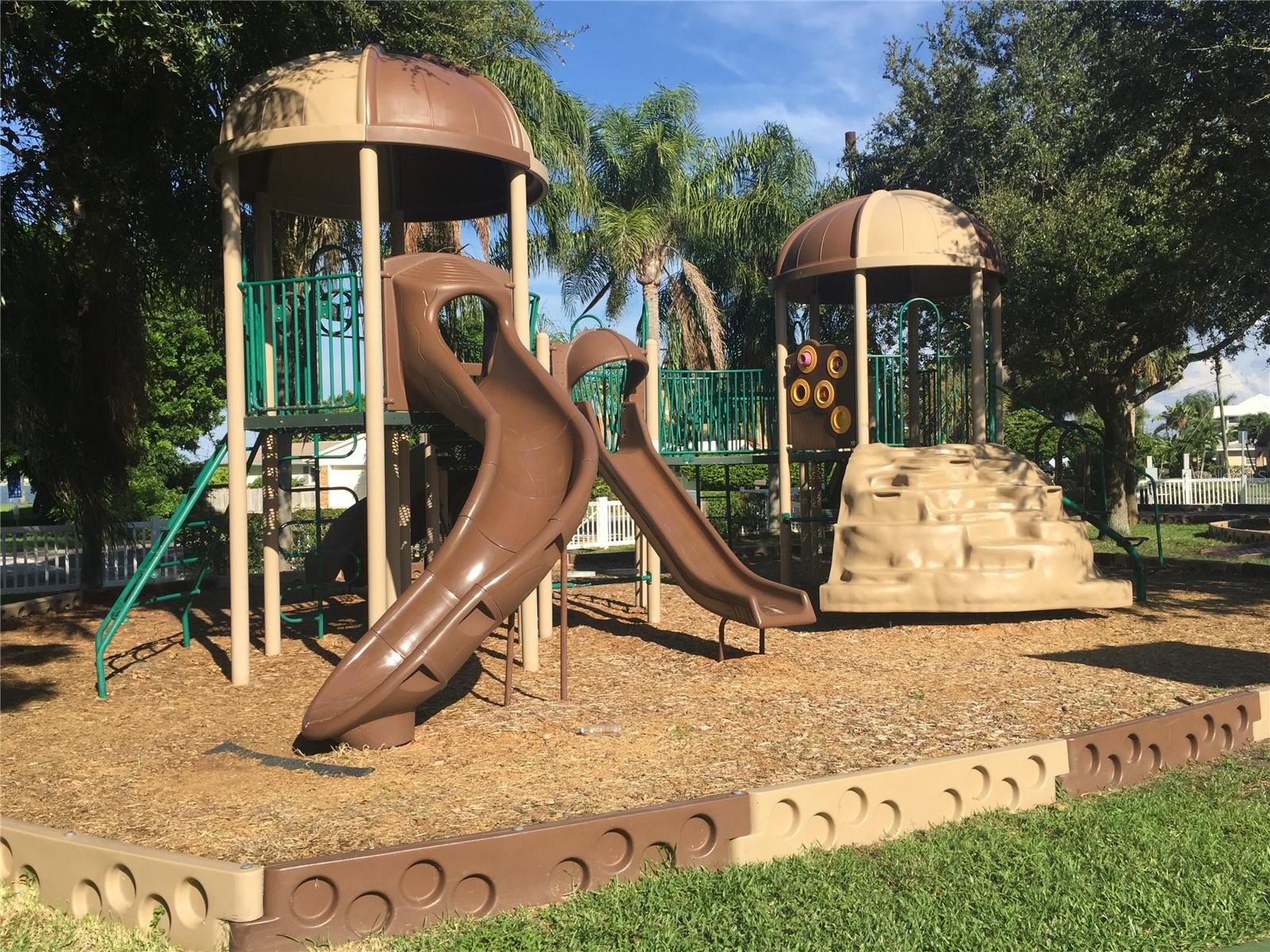 Image 43 of 43 For 829 Gulf Boulevard 107