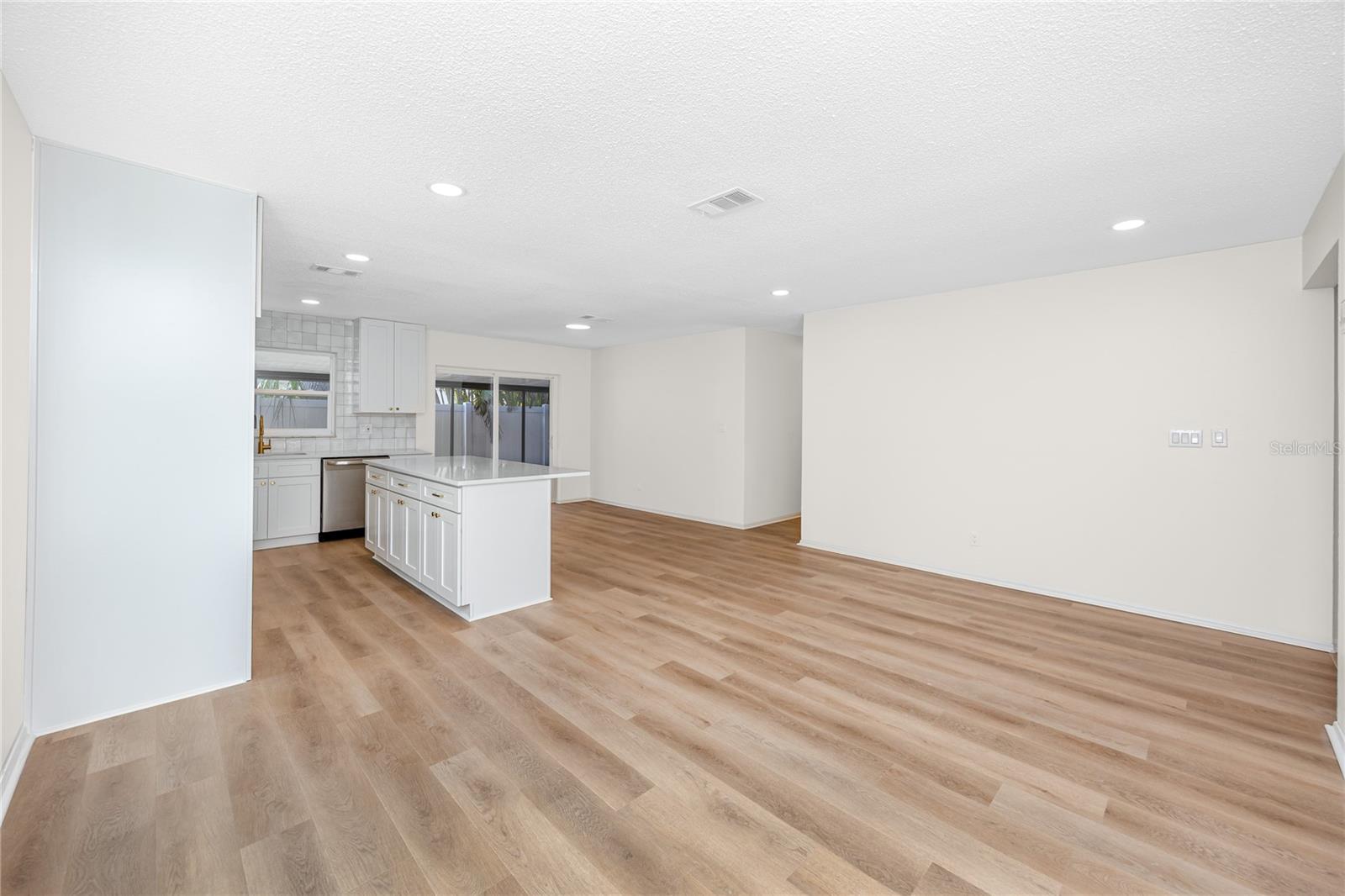 Image 12 of 32 For 8808 90th Way N