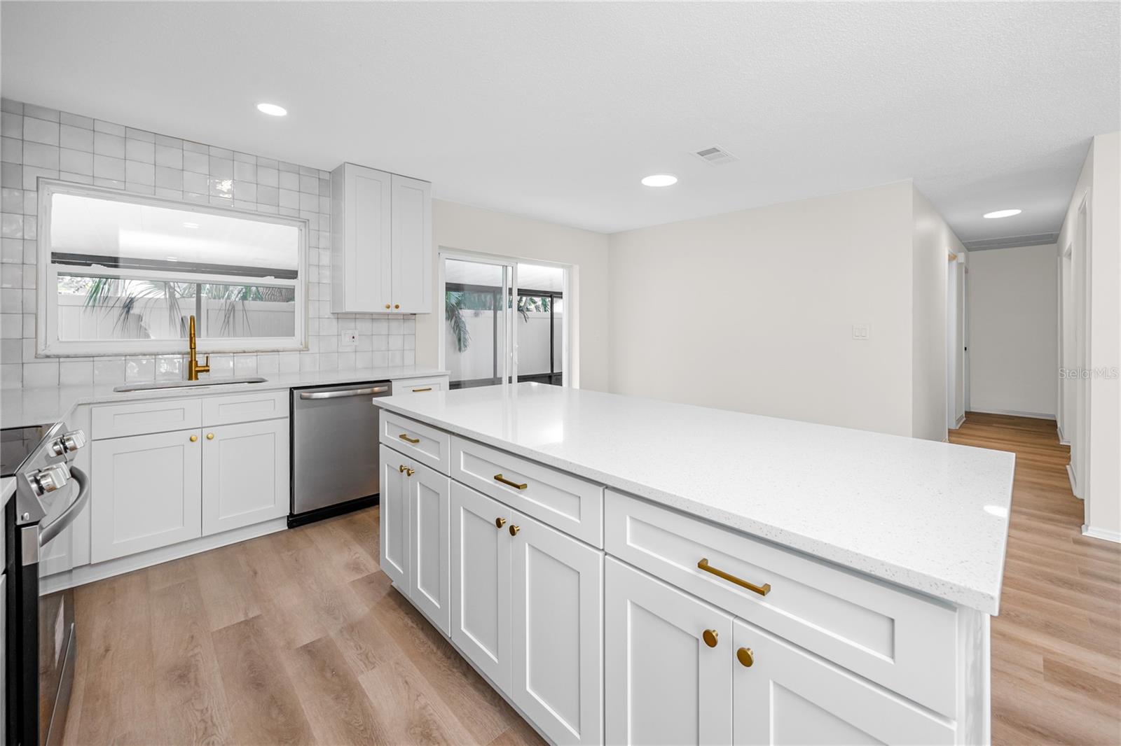 Image 6 of 32 For 8808 90th Way N