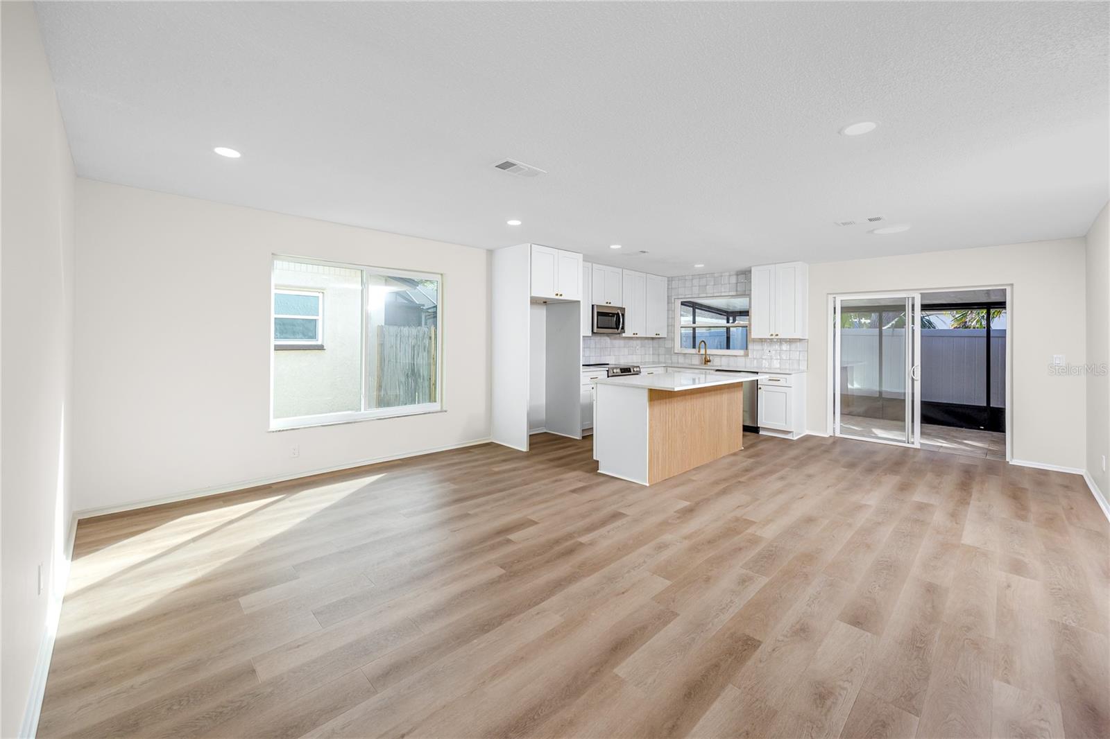 Image 9 of 32 For 8808 90th Way N