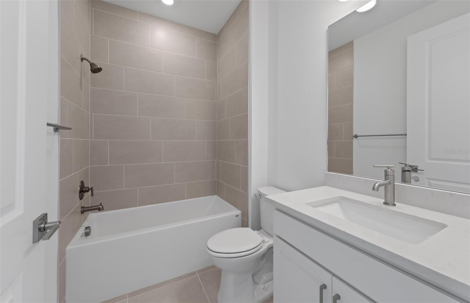 Image 15 of 19 For 6953 Honeybell Drive