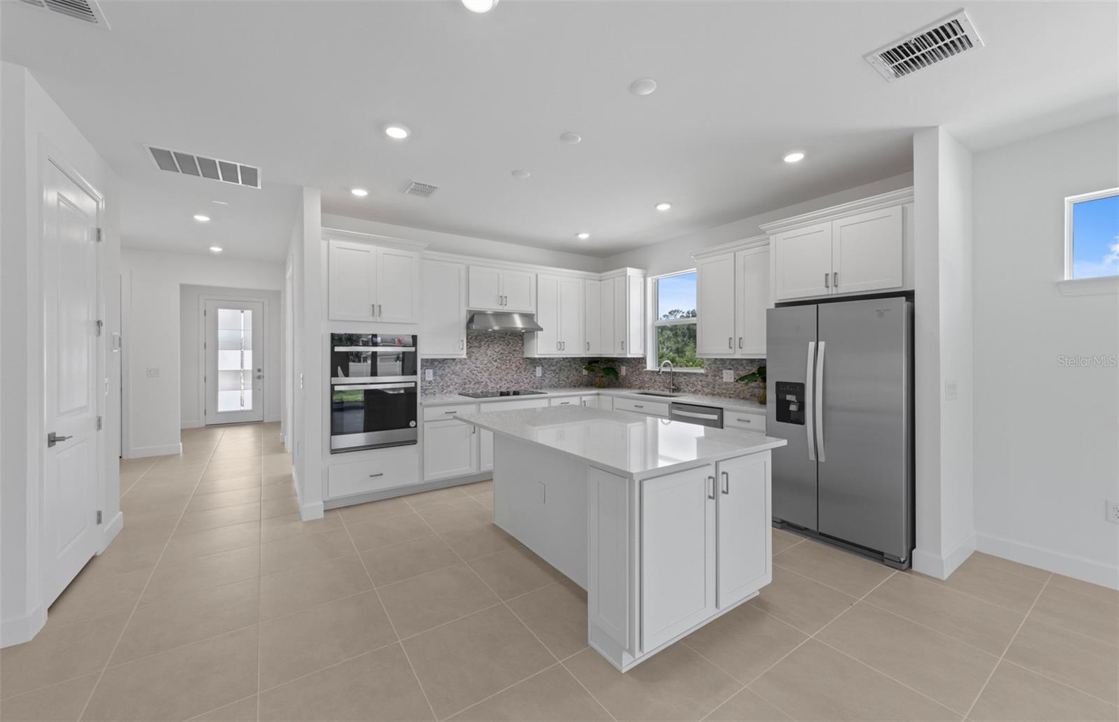 Image 4 of 19 For 6953 Honeybell Drive