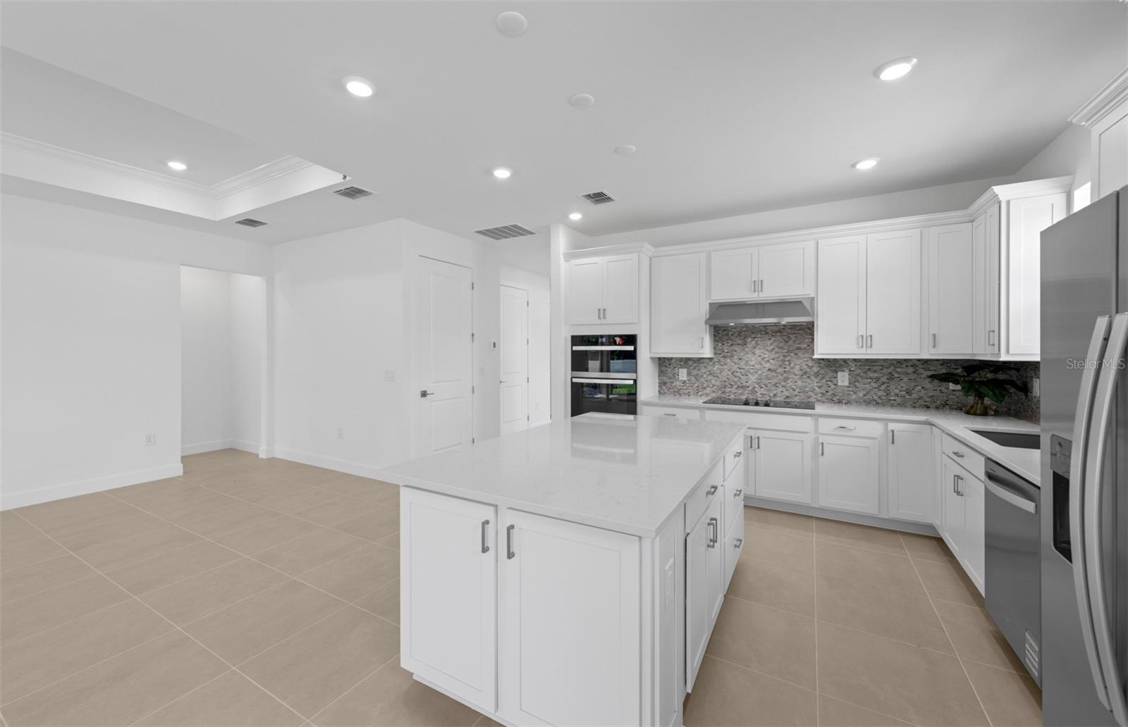 Image 7 of 19 For 6953 Honeybell Drive