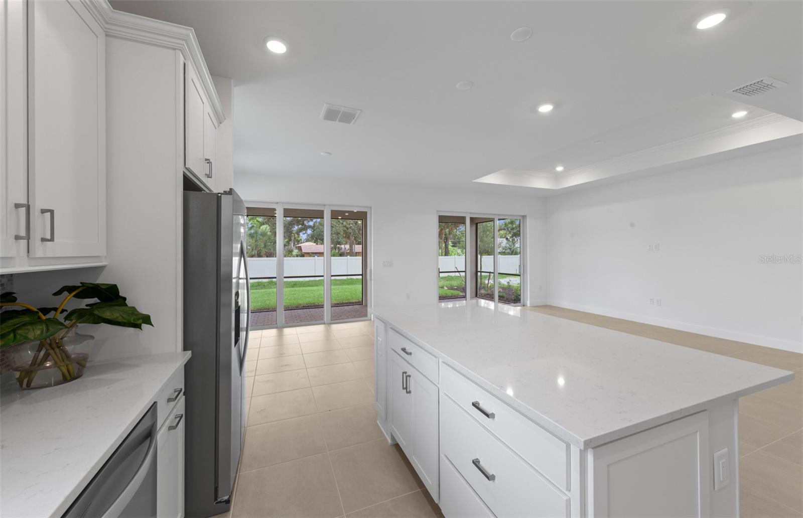 Image 8 of 19 For 6953 Honeybell Drive