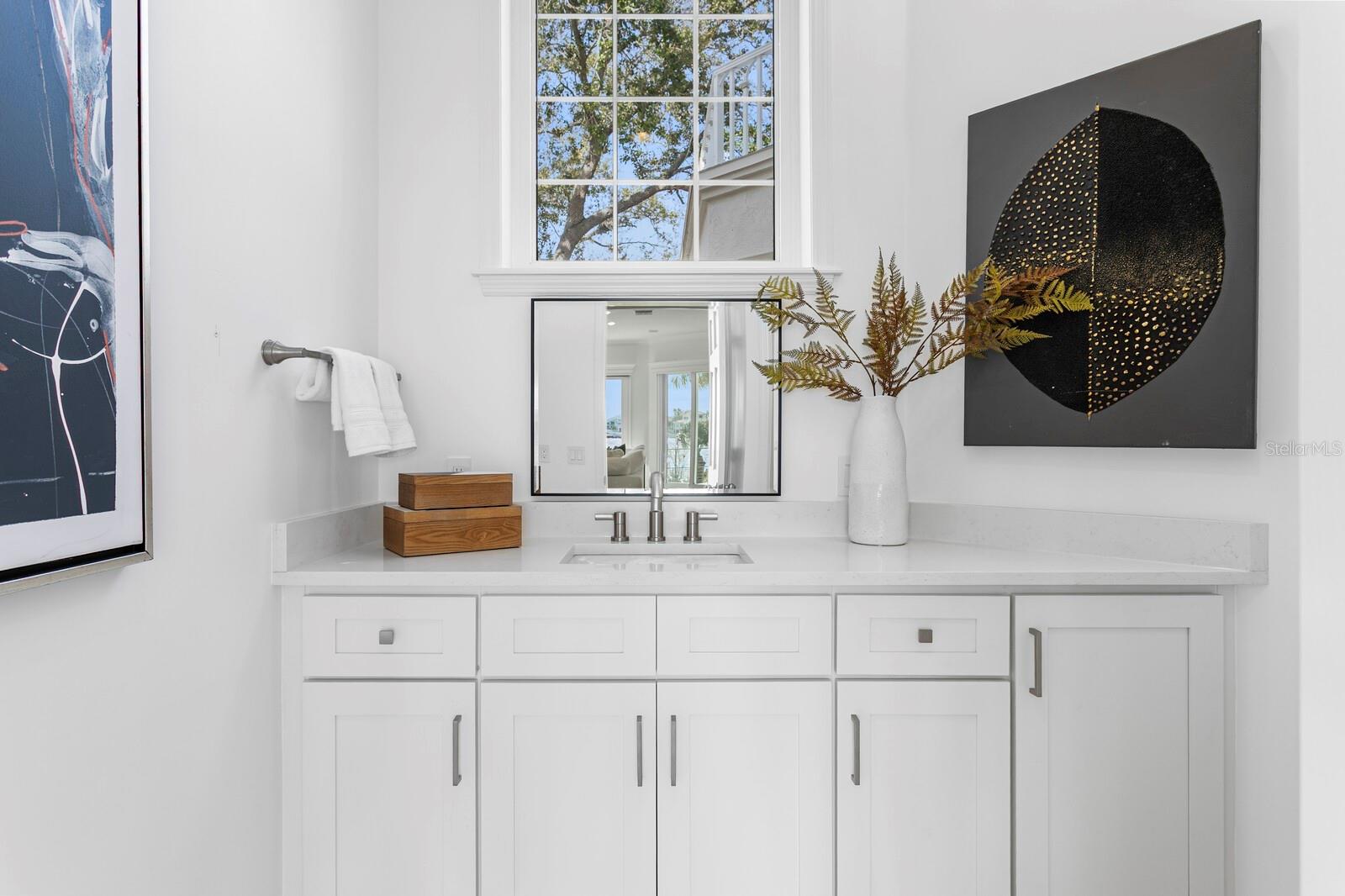 Image 20 of 47 For 1315 Jumana Loop