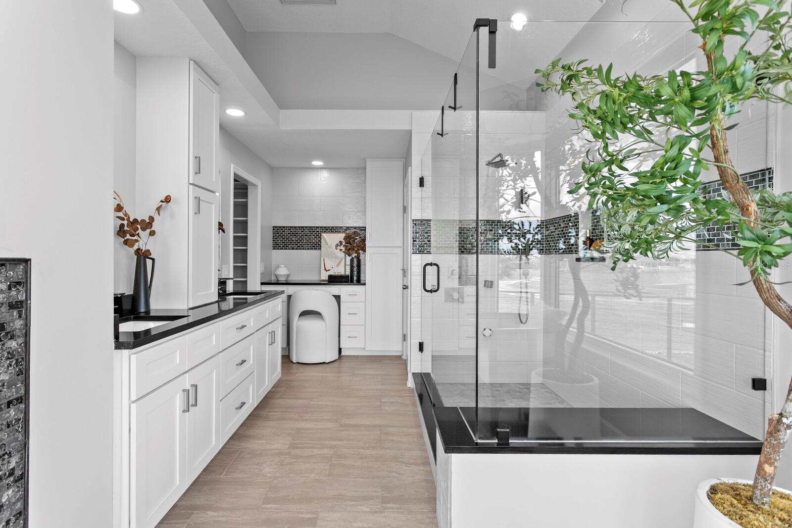 Image 25 of 47 For 1315 Jumana Loop