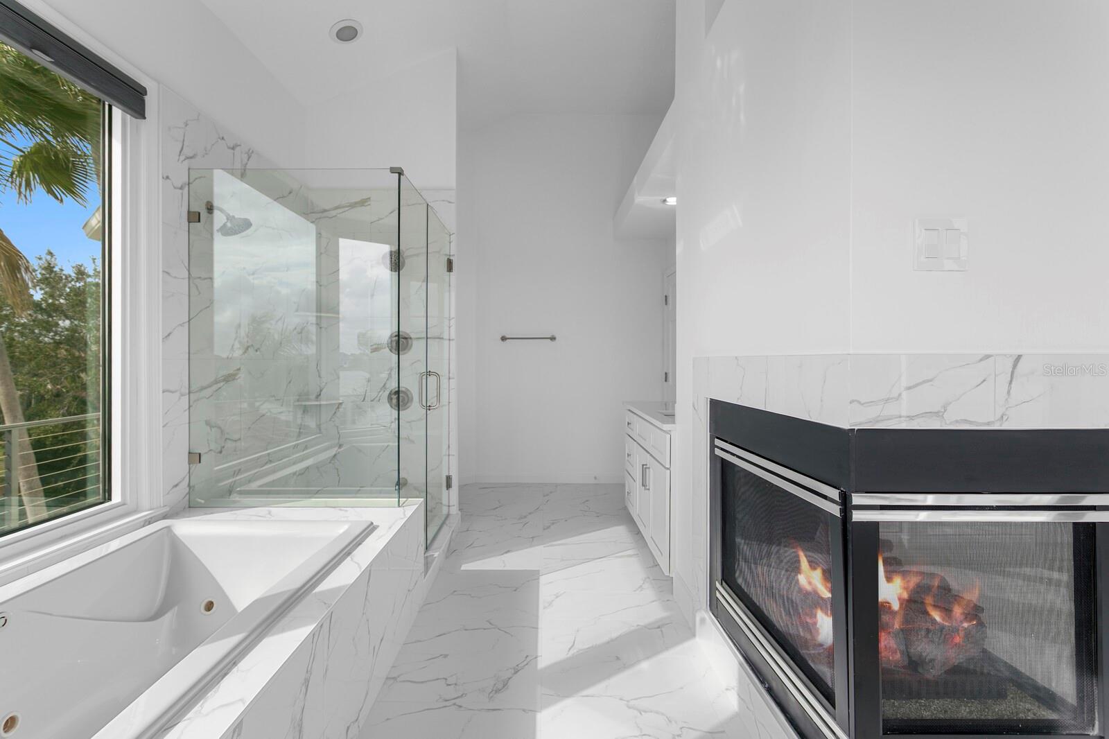 Image 28 of 47 For 1315 Jumana Loop