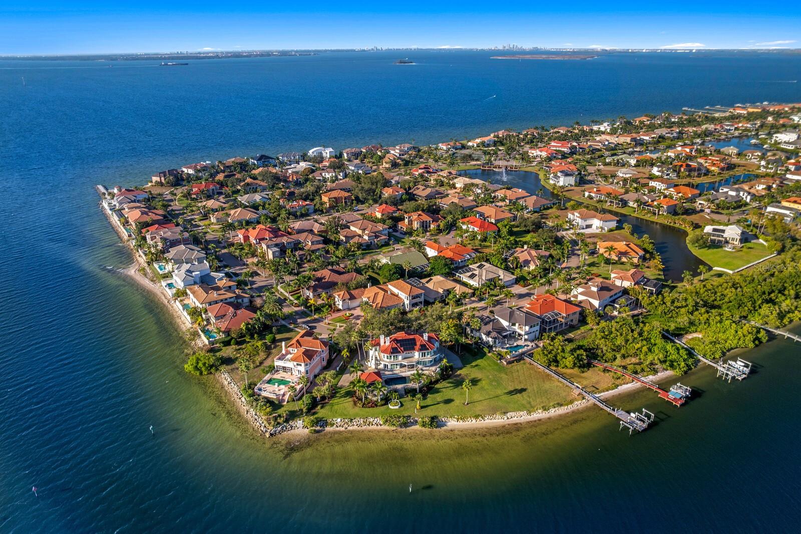 Image 41 of 47 For 1315 Jumana Loop