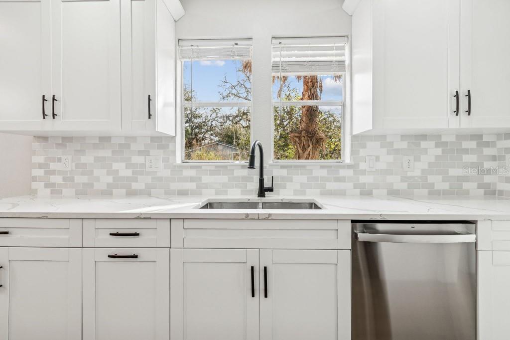 Image 19 of 46 For 6416 47th Street