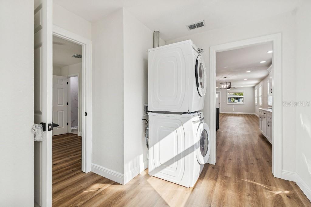 Image 24 of 46 For 6416 47th Street