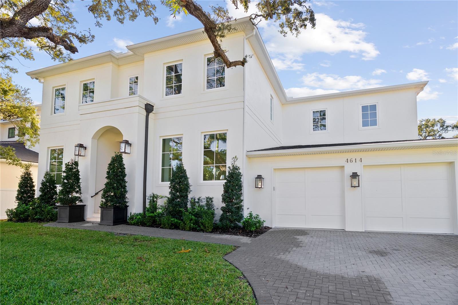 Image 3 of 58 For 4614 Tennyson