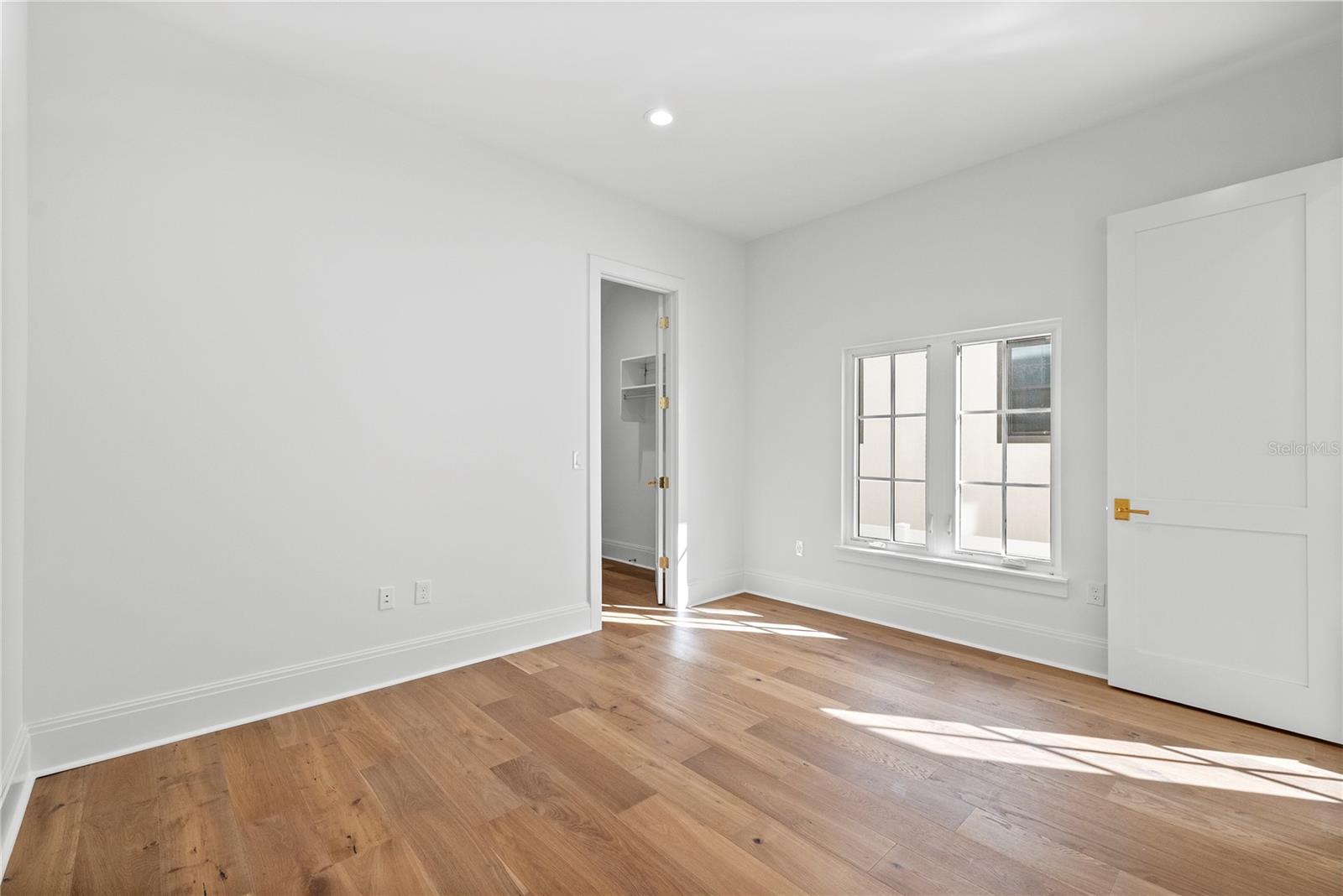 Image 31 of 58 For 4614 Tennyson