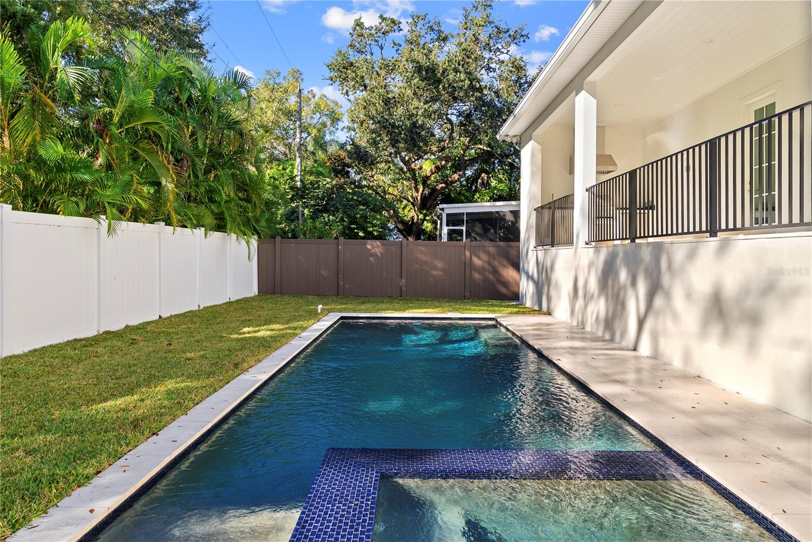 Image 48 of 58 For 4614 Tennyson