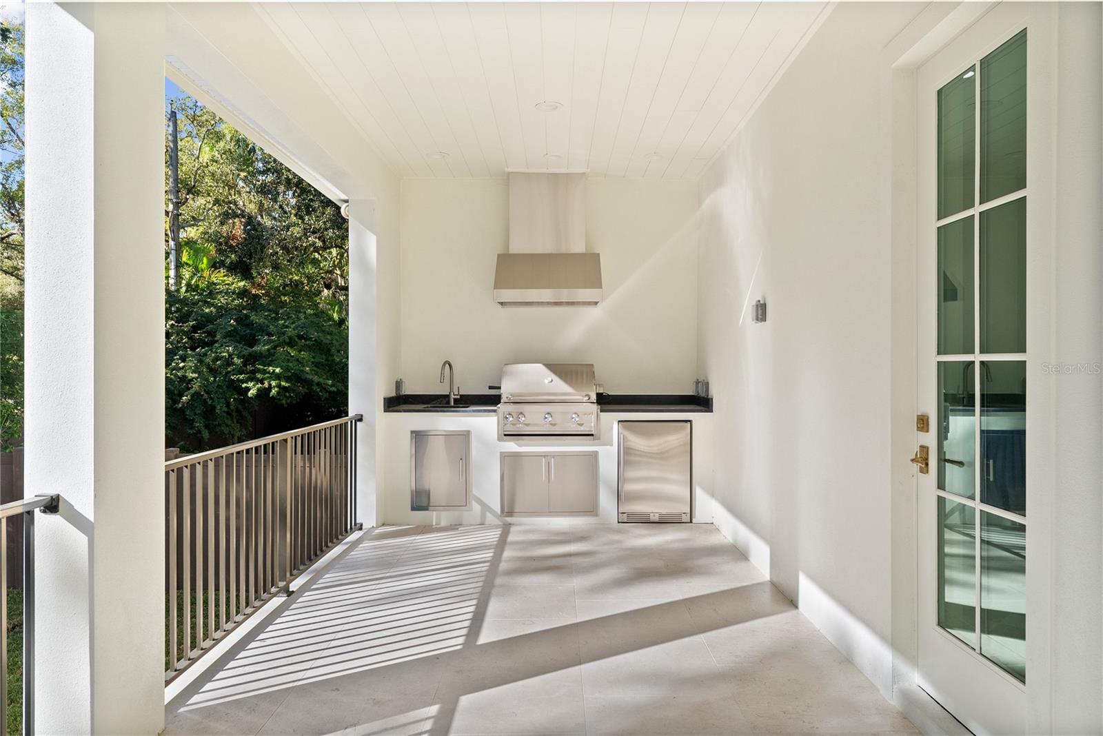 Image 52 of 58 For 4614 Tennyson