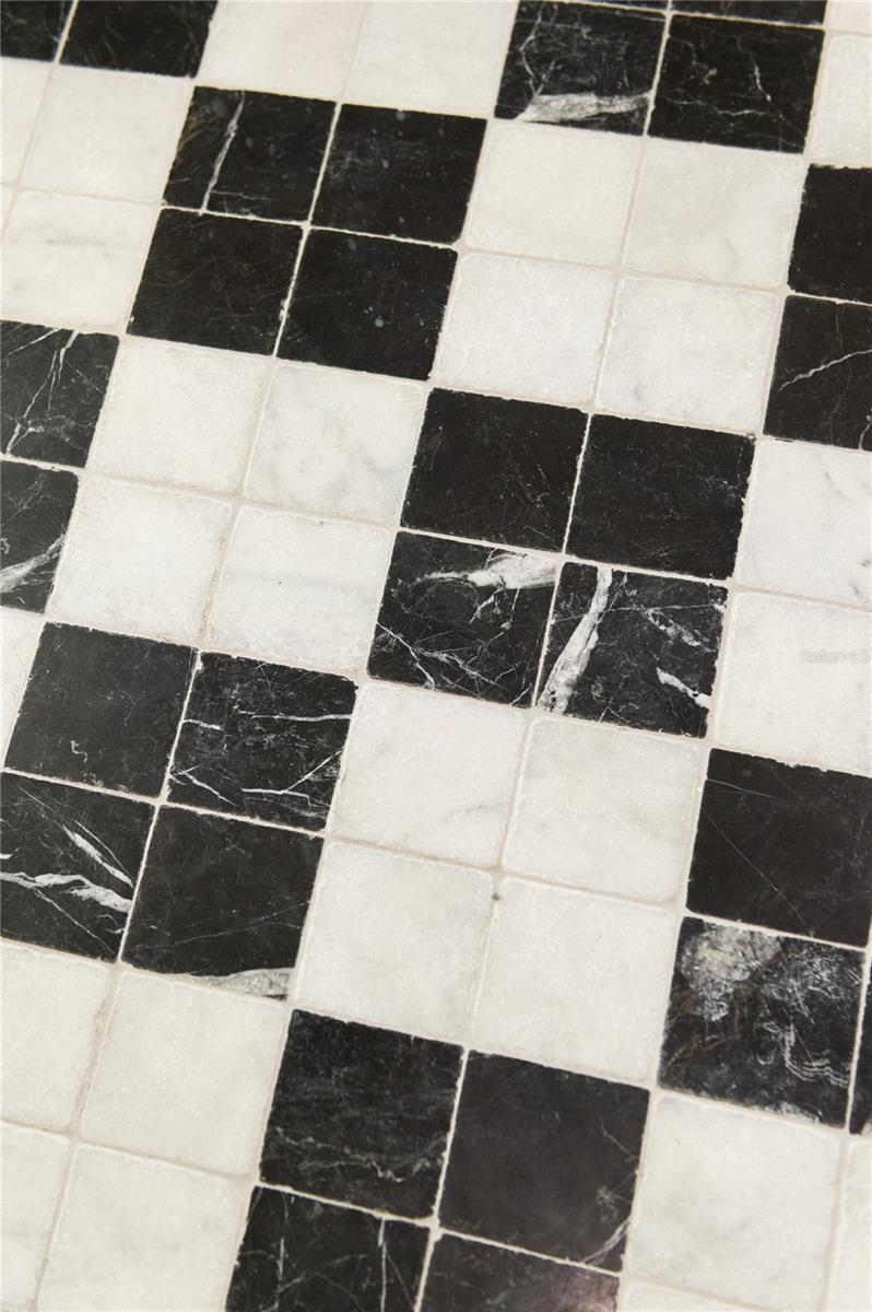 Image 53 of 58 For 4614 Tennyson