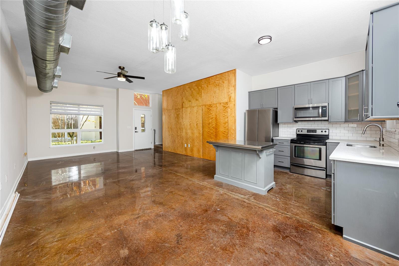 Image 10 of 34 For 851 3rd Ave N