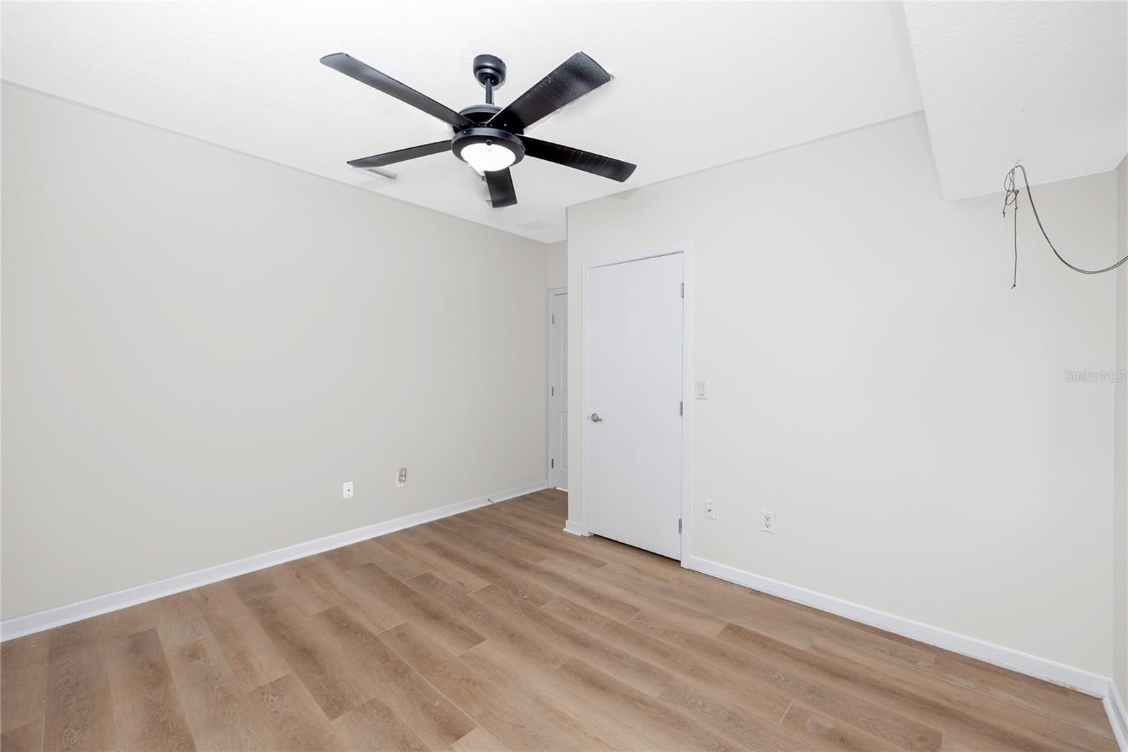 Image 21 of 34 For 851 3rd Ave N