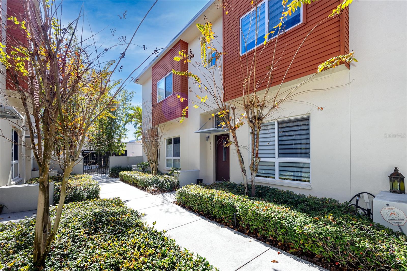 Image 3 of 34 For 851 3rd Ave N