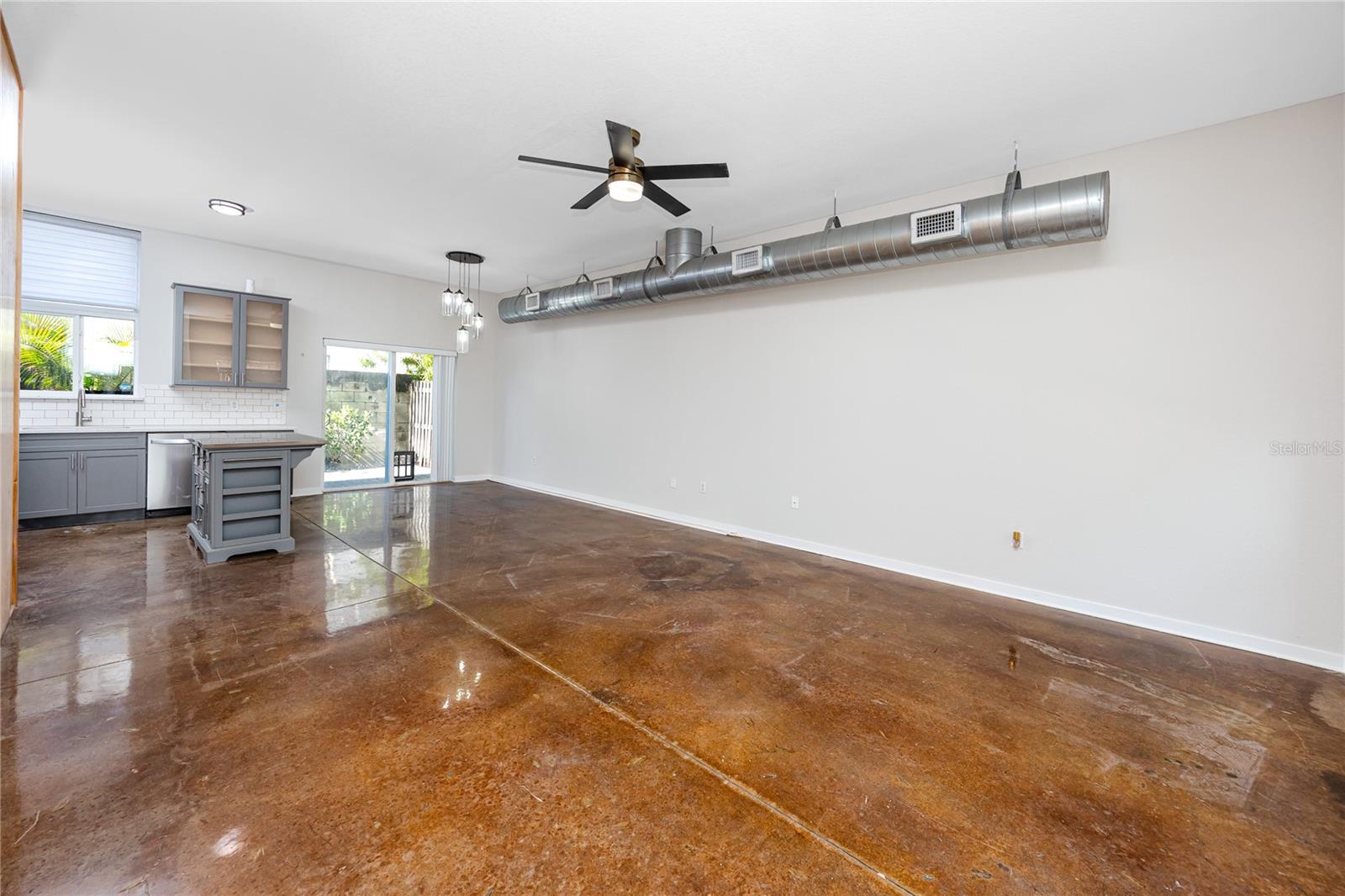 Image 8 of 34 For 851 3rd Ave N