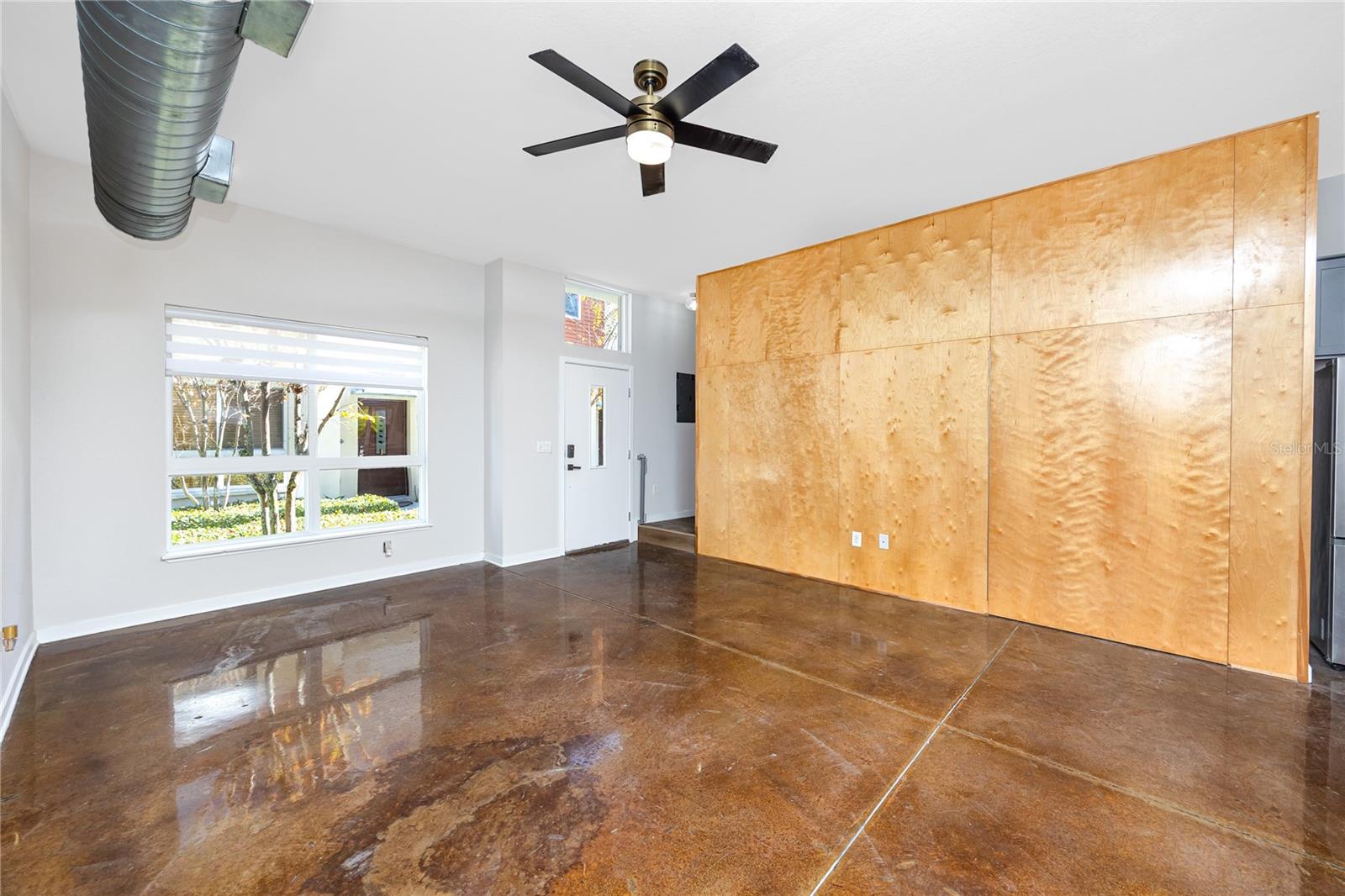 Image 9 of 34 For 851 3rd Ave N