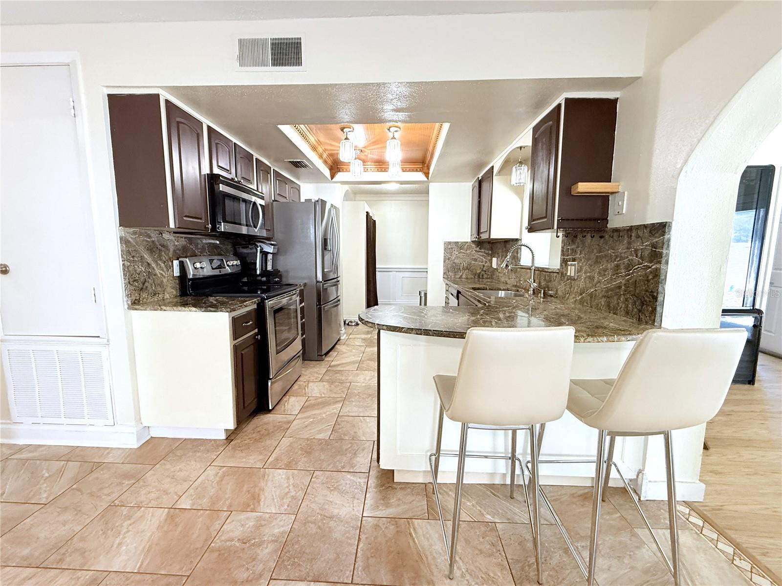 Image 16 of 51 For 10908 Brightside Drive