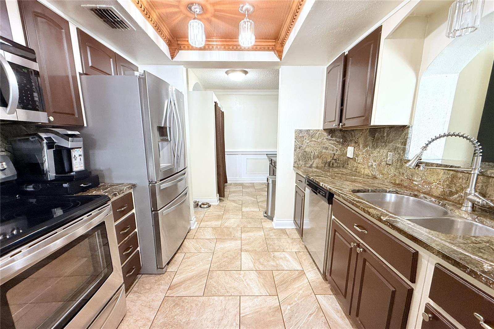 Image 17 of 51 For 10908 Brightside Drive