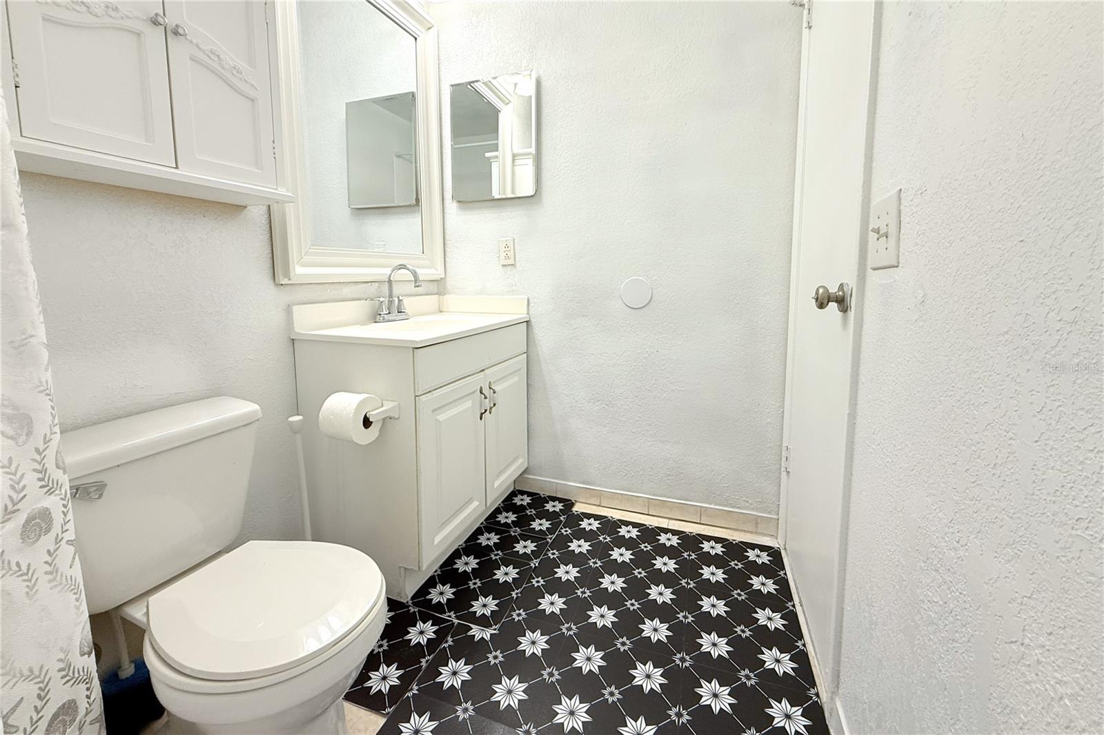 Image 34 of 51 For 10908 Brightside Drive