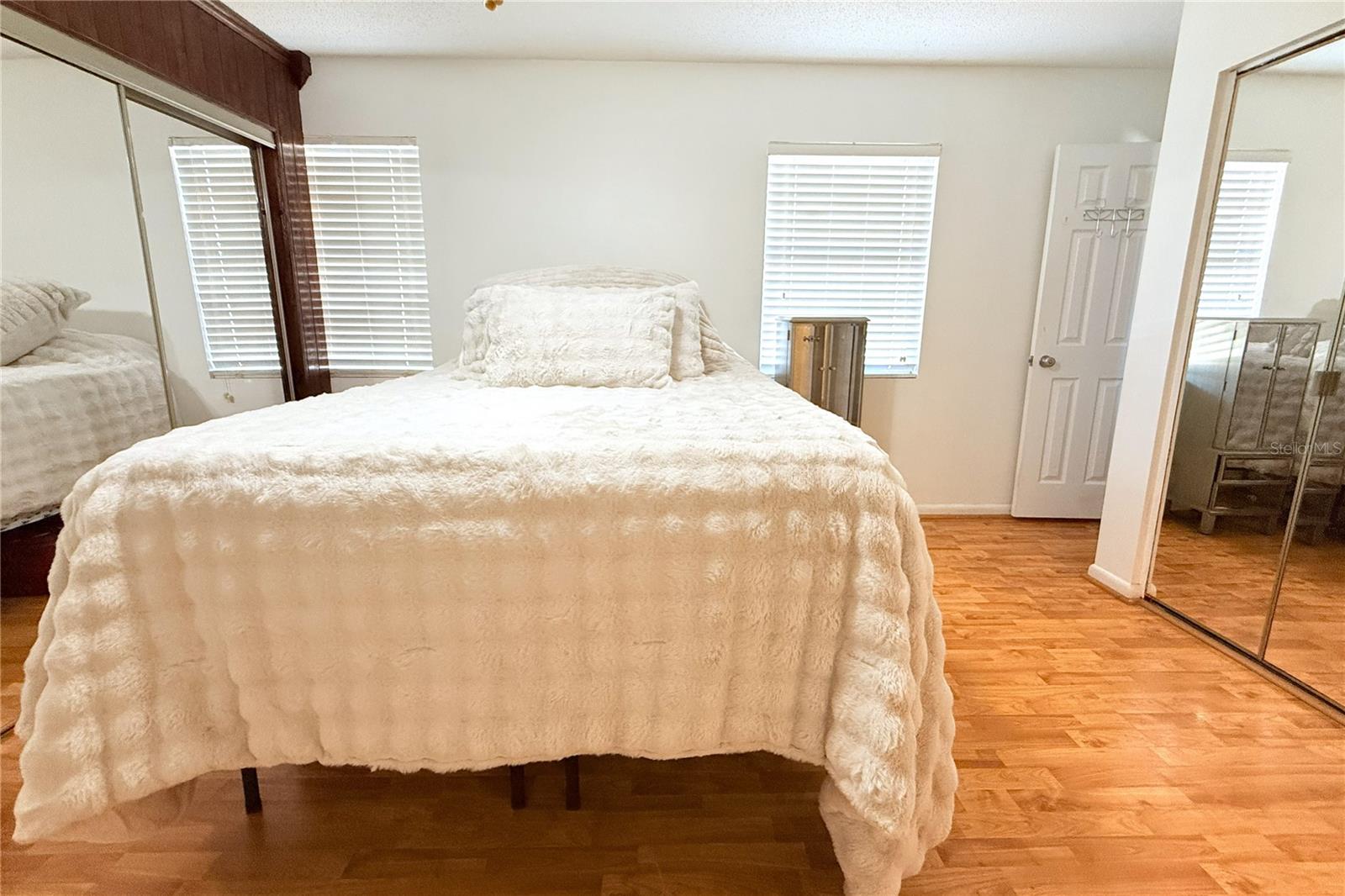 Image 36 of 51 For 10908 Brightside Drive