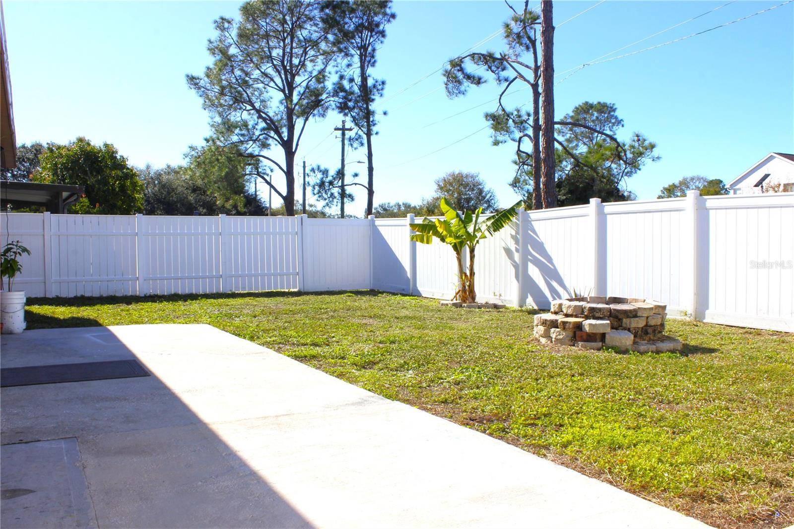 Image 39 of 51 For 10908 Brightside Drive