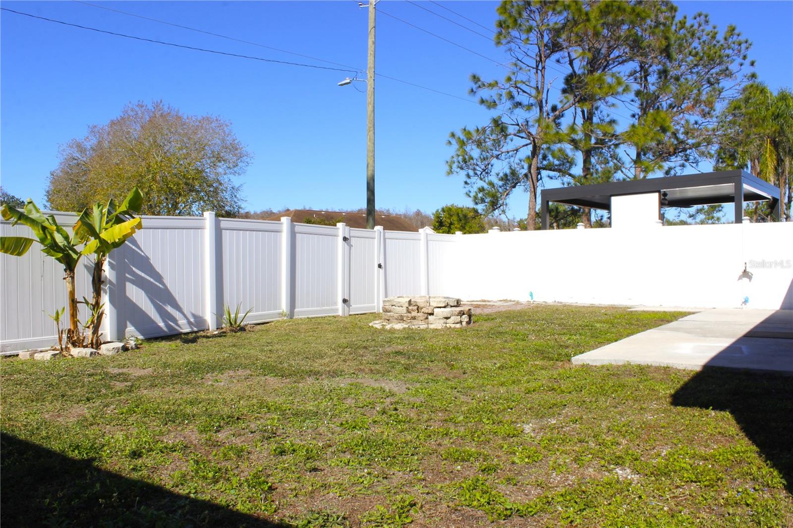 Image 42 of 51 For 10908 Brightside Drive