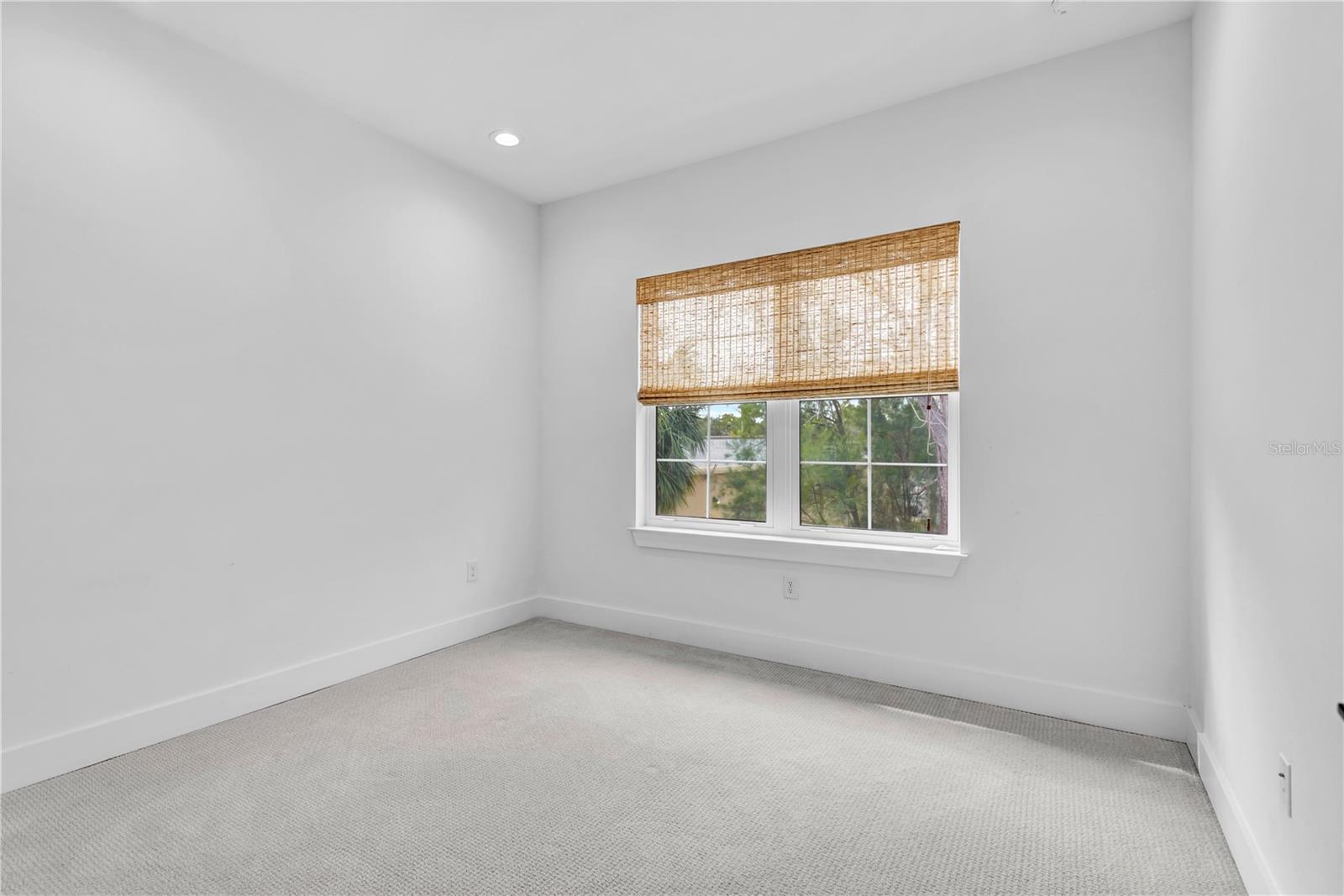 Image 23 of 26 For 3722 Mango Avenue 7