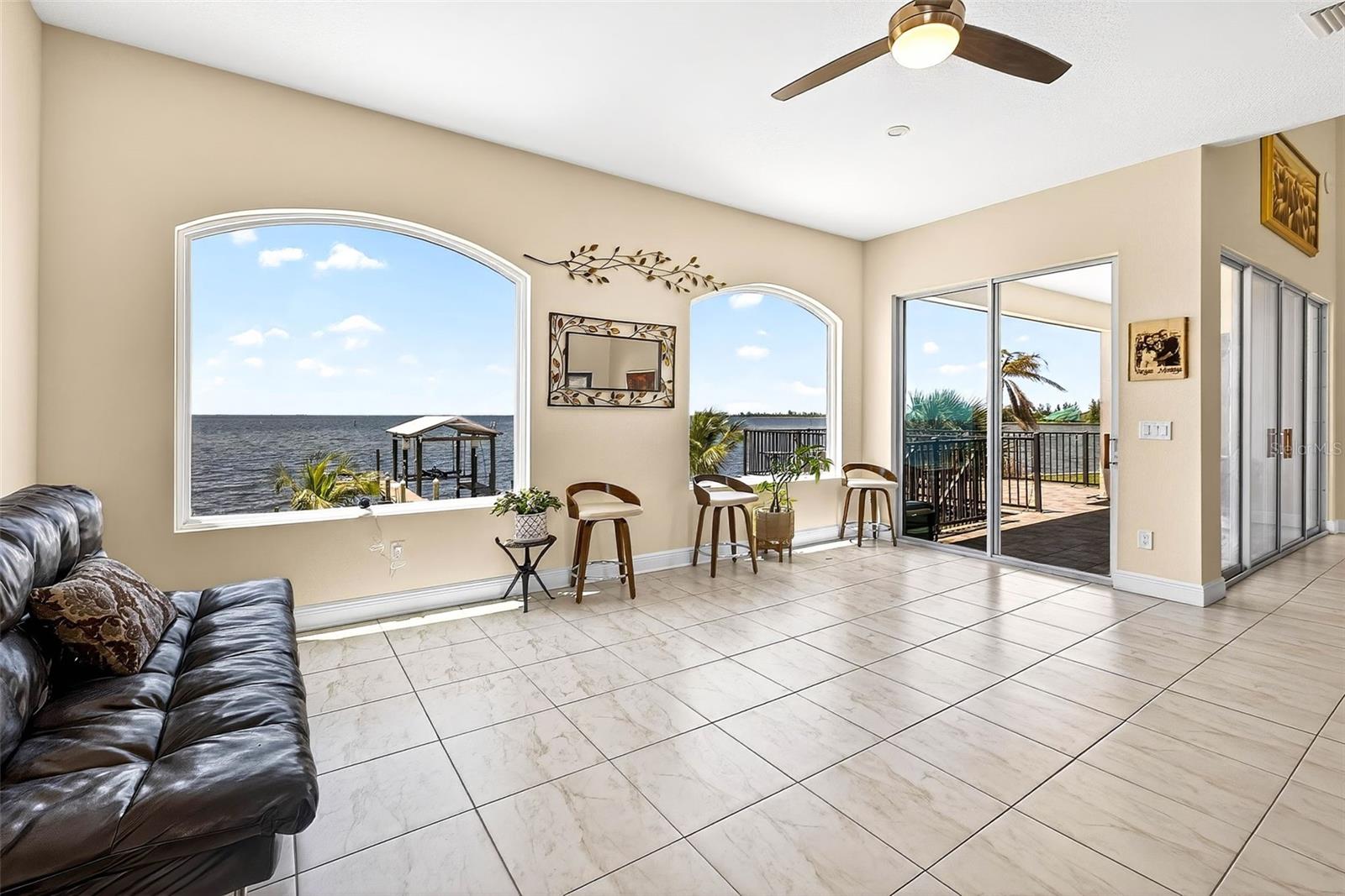 Image 13 of 40 For 3532 Shell Point Road