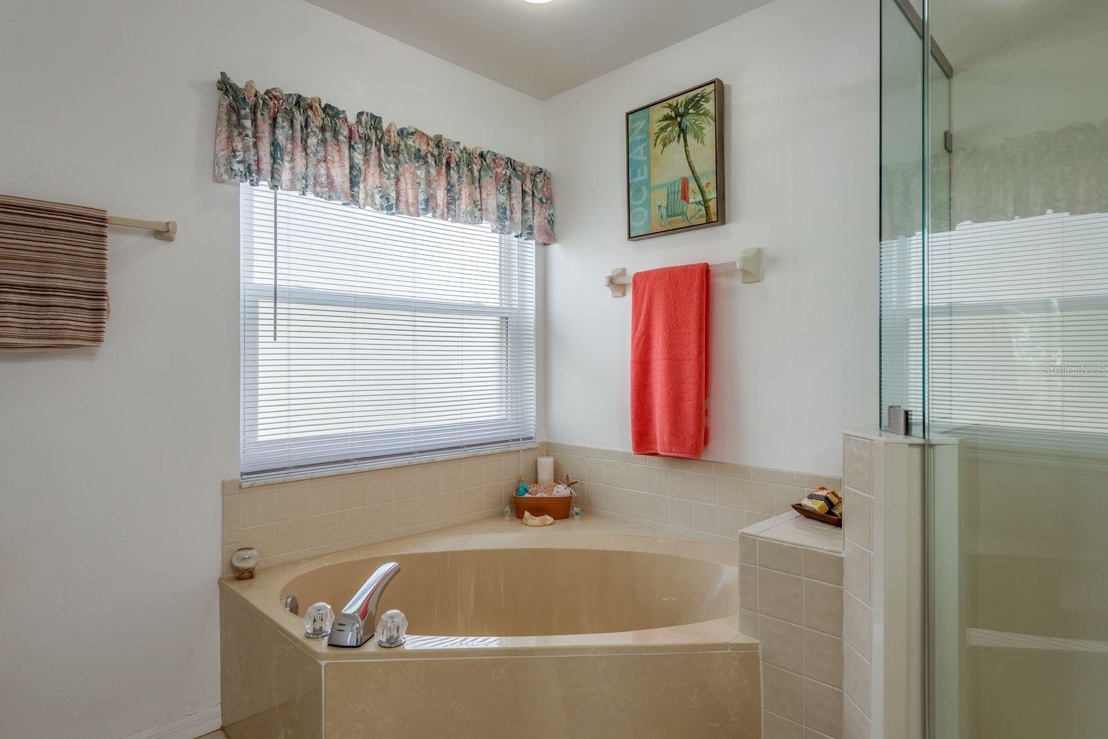 Image 21 of 50 For 13021 Pinnacle Lane