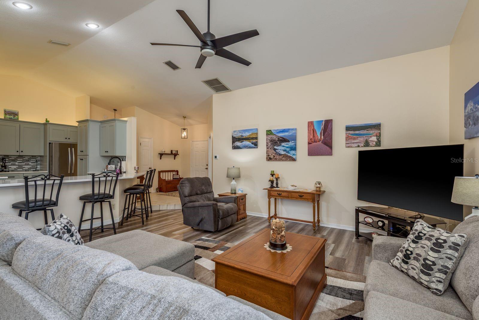 Image 9 of 50 For 13021 Pinnacle Lane