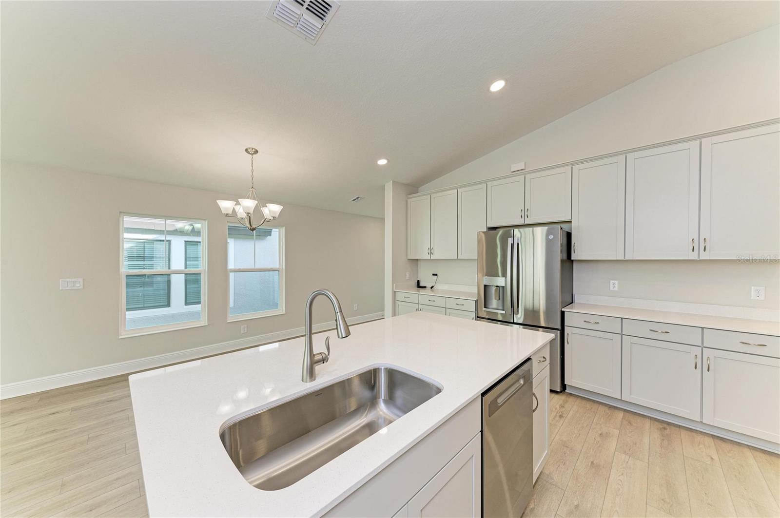 Image 13 of 28 For 12374 Oak Hill Way