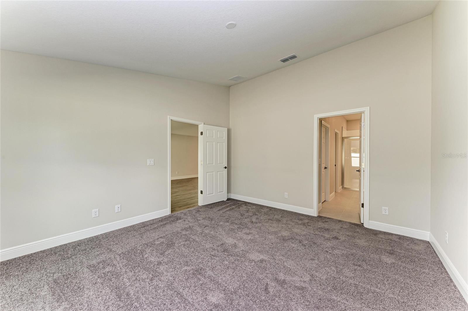 Image 6 of 28 For 12374 Oak Hill Way