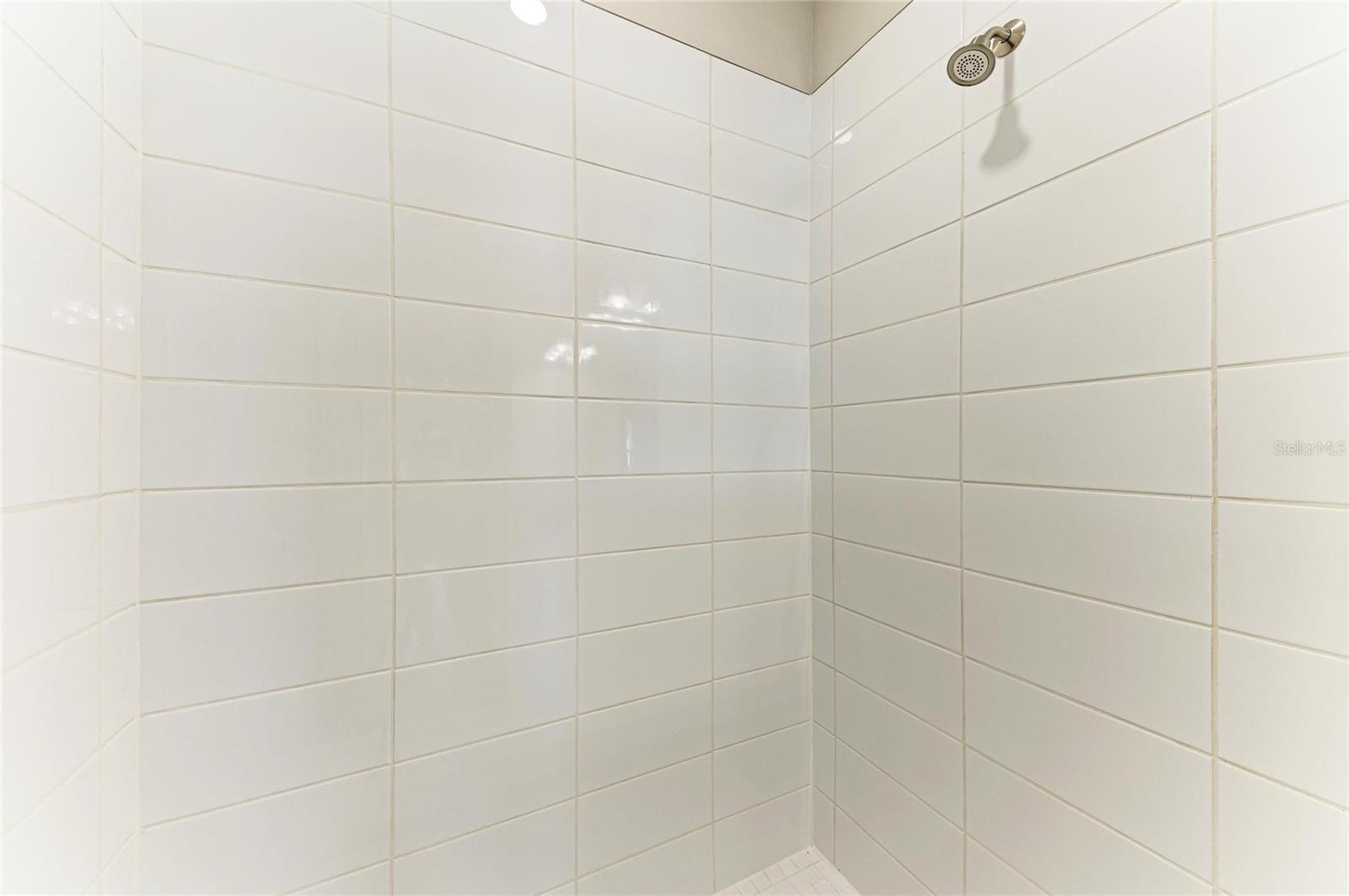 Image 8 of 28 For 12374 Oak Hill Way