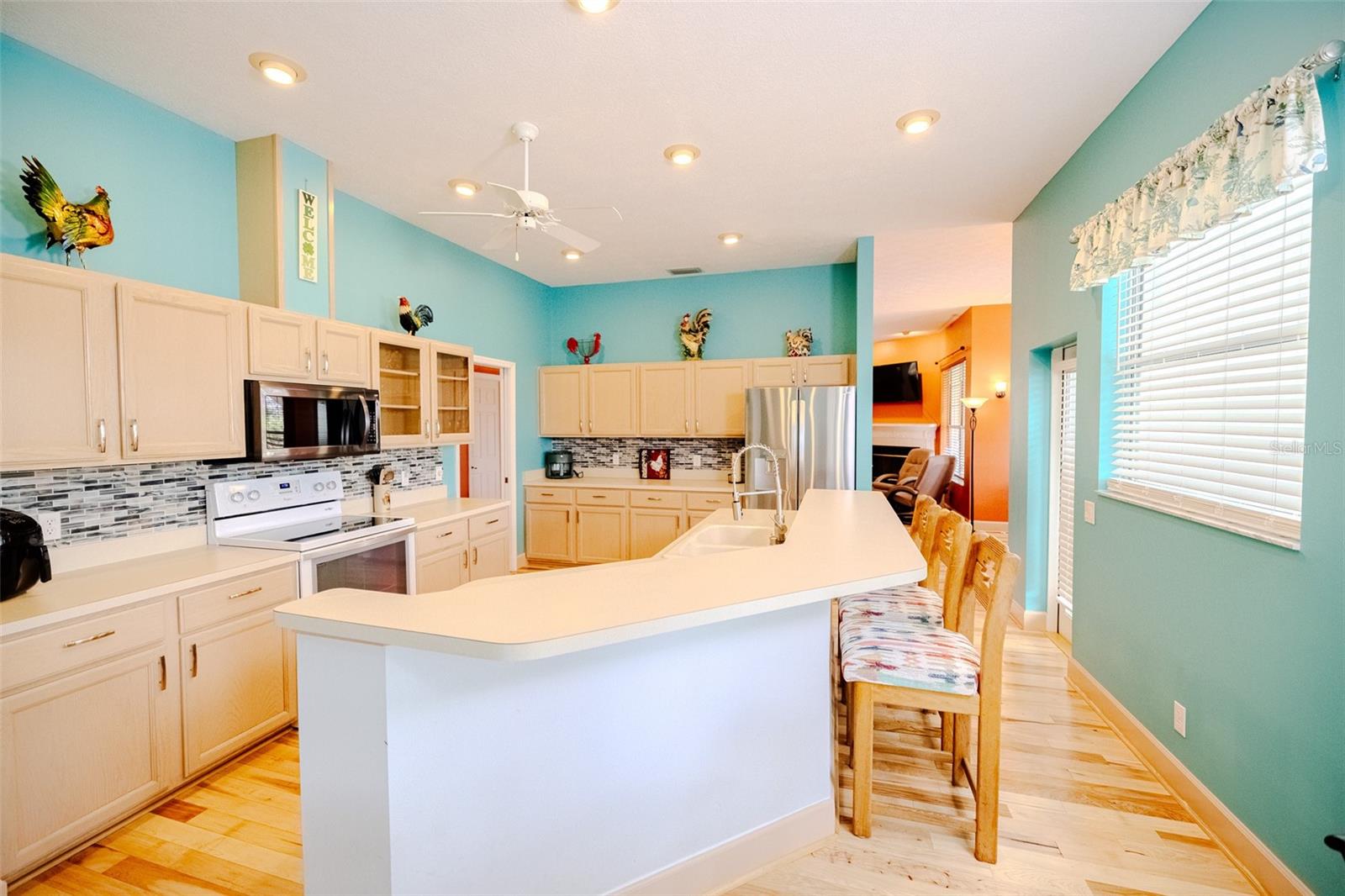 Image 18 of 52 For 12480 Fern Point