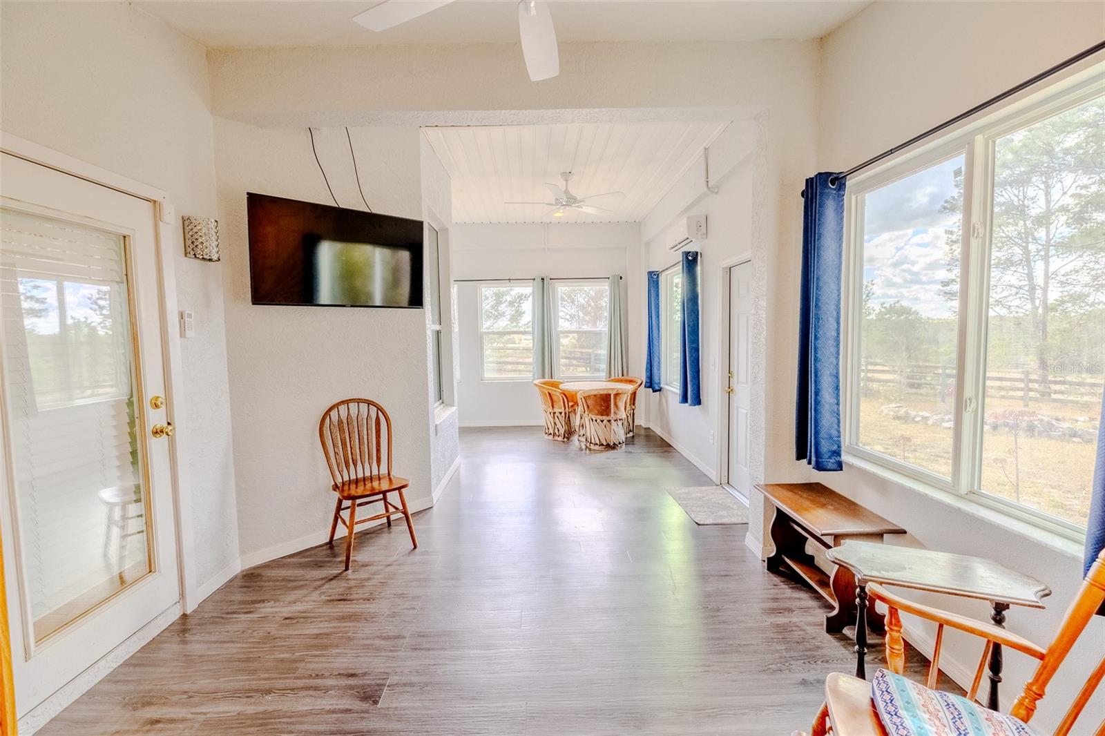 Image 26 of 52 For 12480 Fern Point