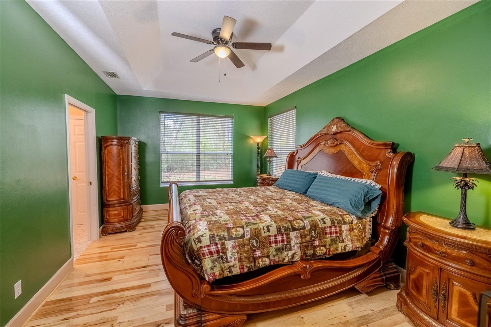 Image 28 of 52 For 12480 Fern Point