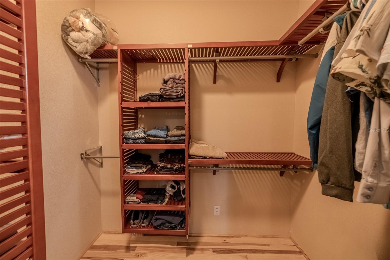 Image 29 of 52 For 12480 Fern Point