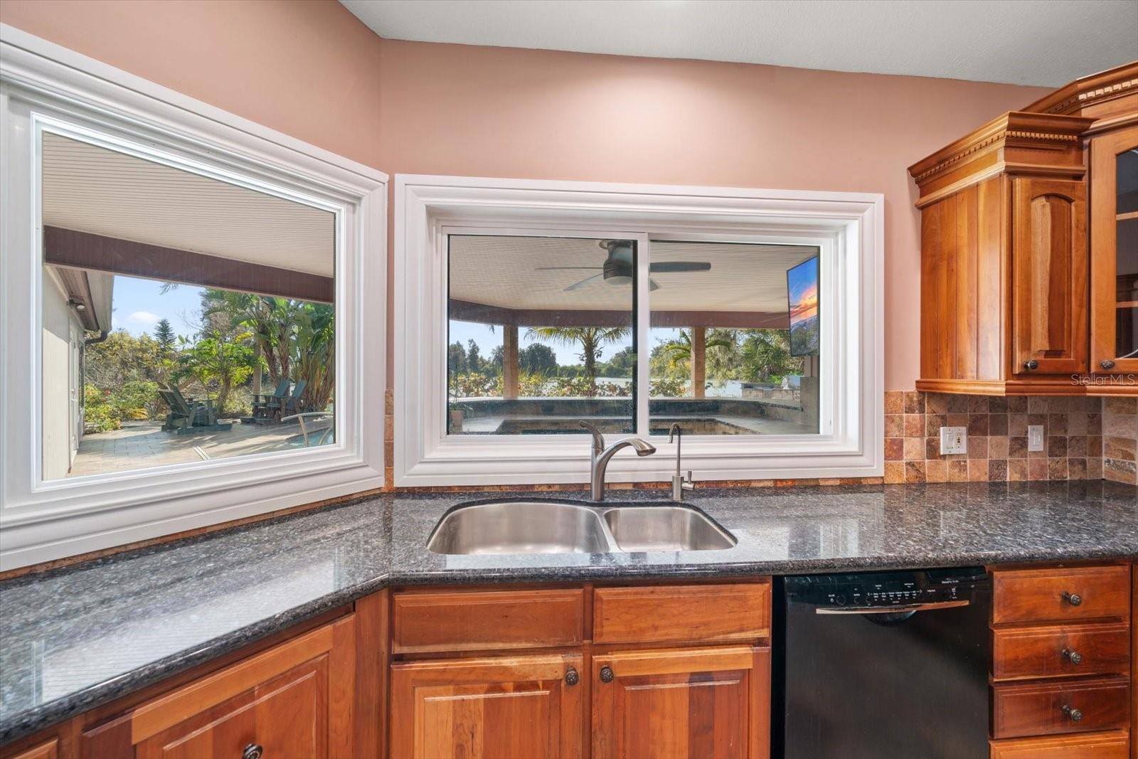 Image 25 of 83 For 2402 Pine Hammock