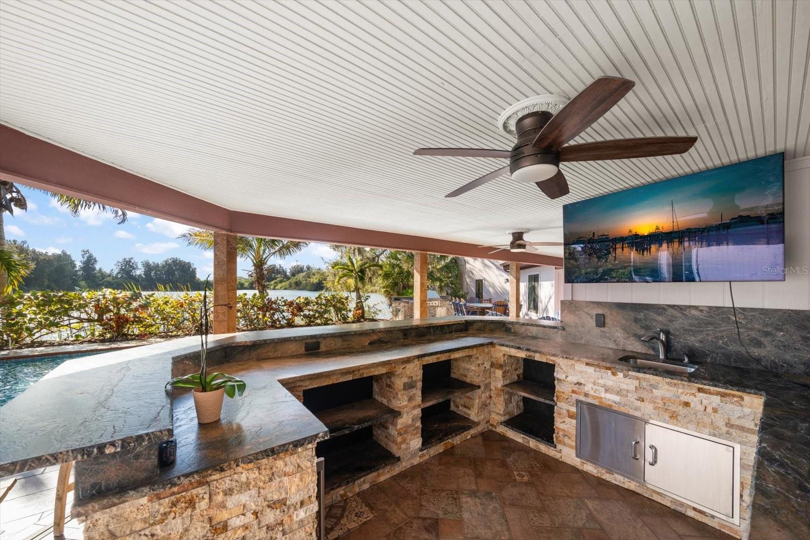 Image 31 of 83 For 2402 Pine Hammock