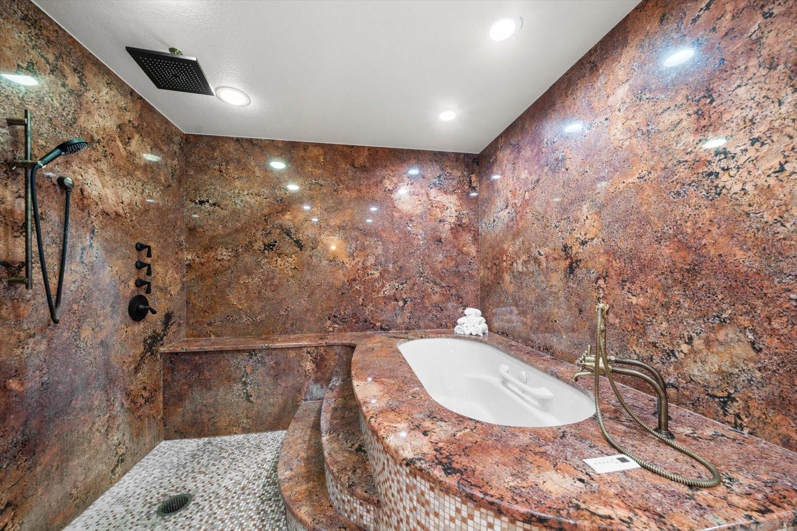 Image 43 of 83 For 2402 Pine Hammock