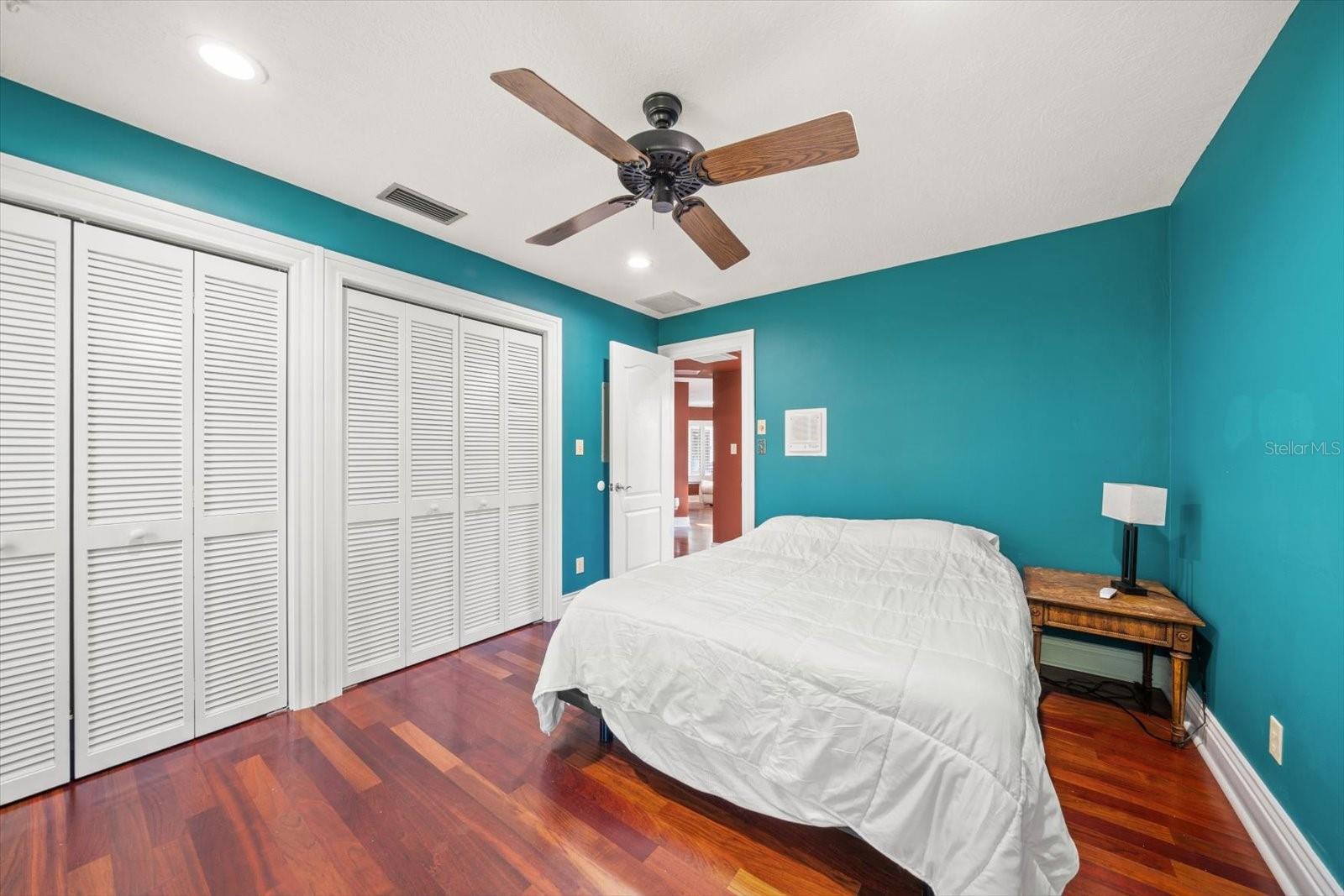 Image 54 of 83 For 2402 Pine Hammock