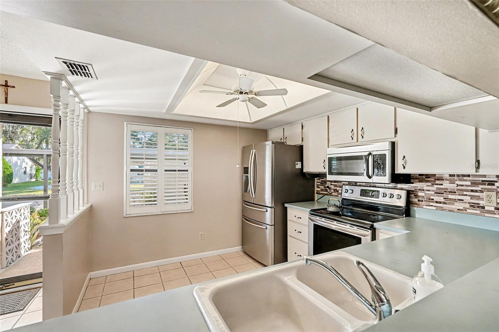 Image 10 of 28 For 38345 Cottonwood Place 38345