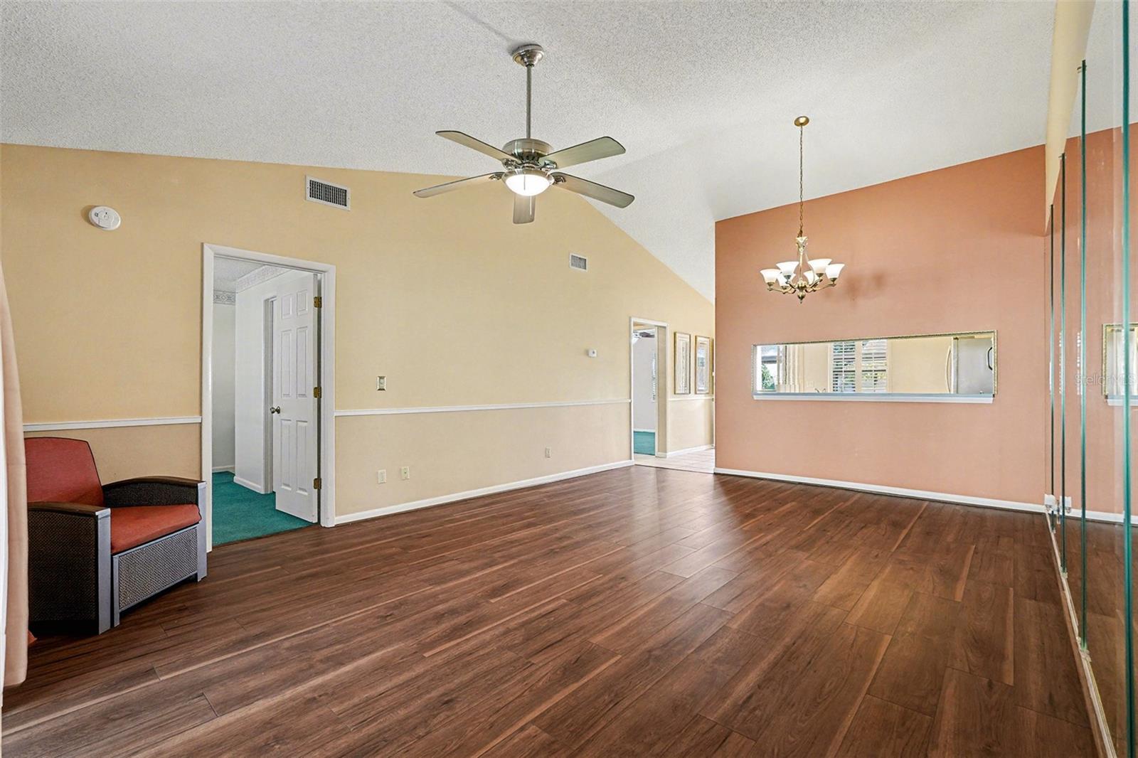 Image 5 of 28 For 38345 Cottonwood Place 38345