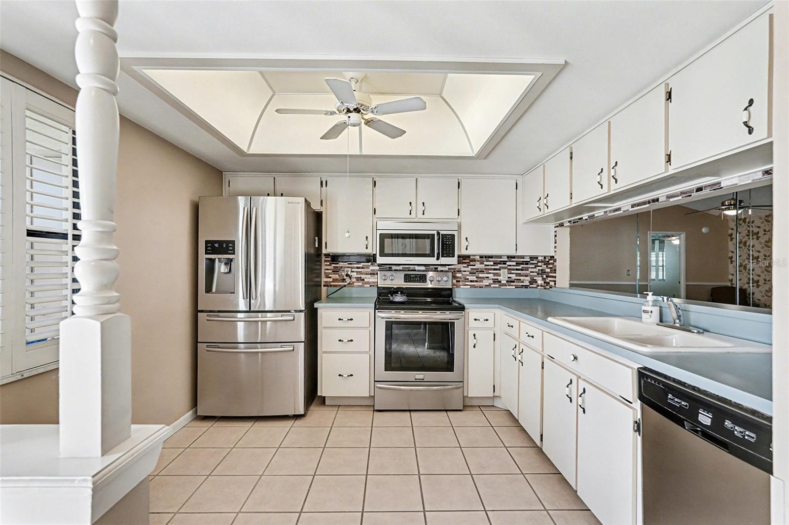 Image 8 of 28 For 38345 Cottonwood Place 38345